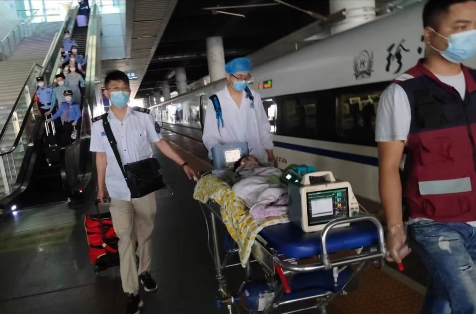 河间市高铁转运公司